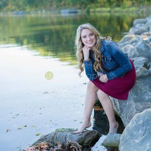 Meet your Posher, Caylee elizabeth